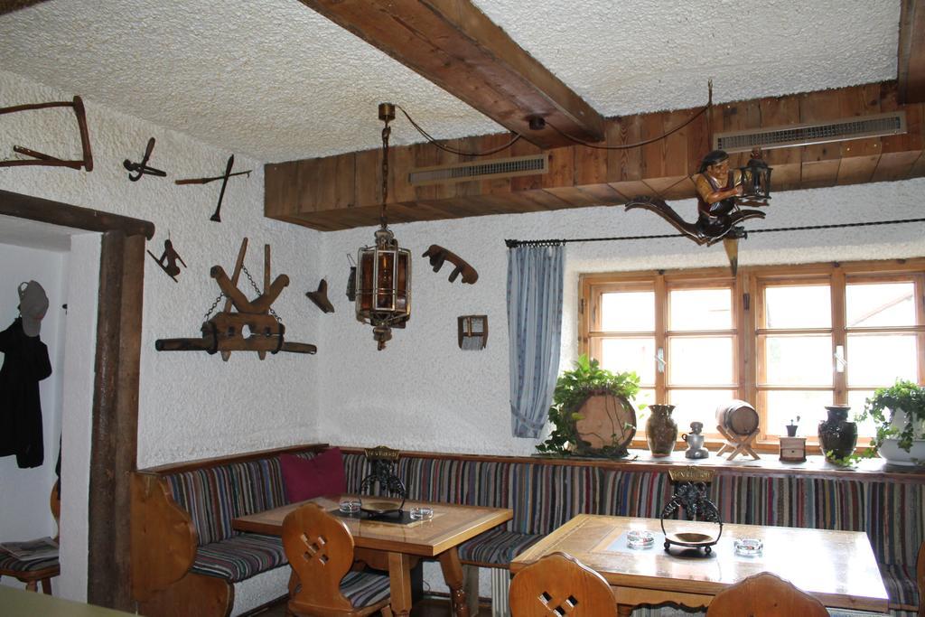 Gasthof Zur Traube Pettneu am Arlberg Esterno foto