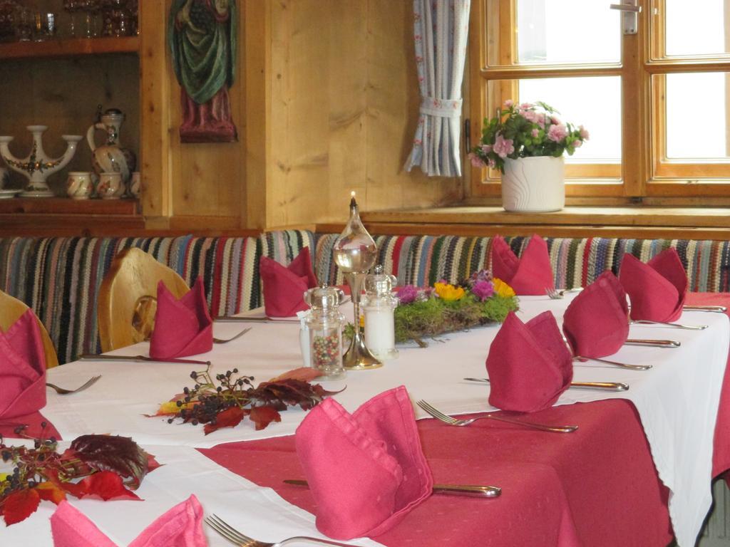Gasthof Zur Traube Pettneu am Arlberg Esterno foto