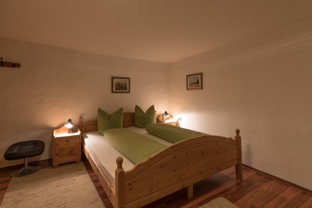 Gasthof Zur Traube Pettneu am Arlberg Esterno foto